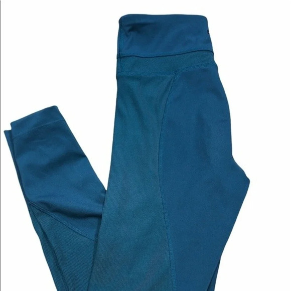 Mondetta performance + luxury turquoise leggings - Picture 1 of 8